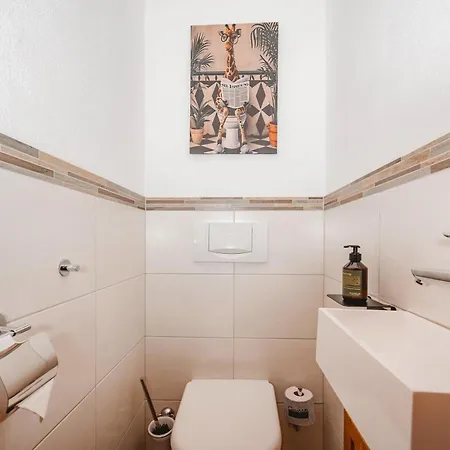 Millinger Apartament *